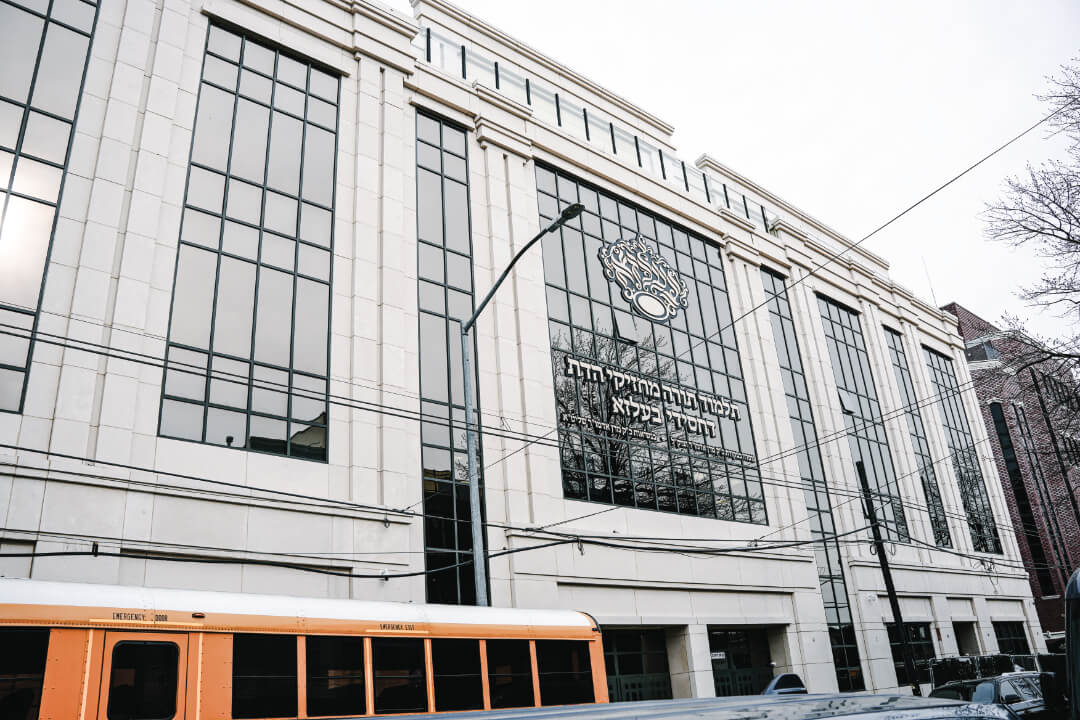 machzikei hadas simpas live better 5