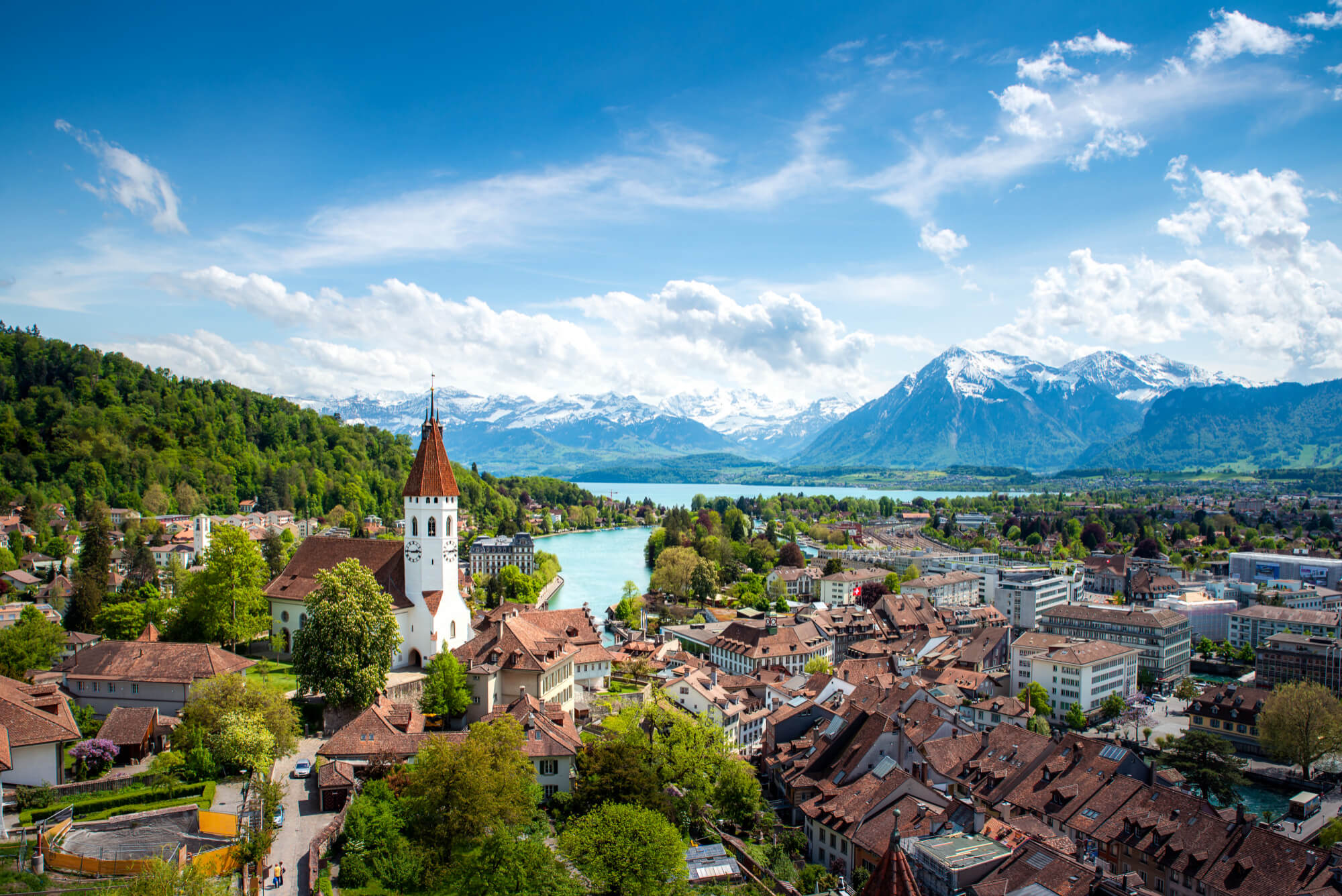 panorama-thun-city-canton-bern-with-alps-thunersee-lake-switzerland